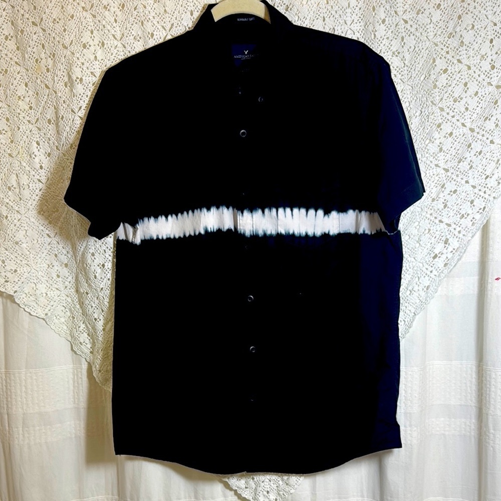 Men’s. American Eagle Outfitters Black and White Casual Button Down Shirt